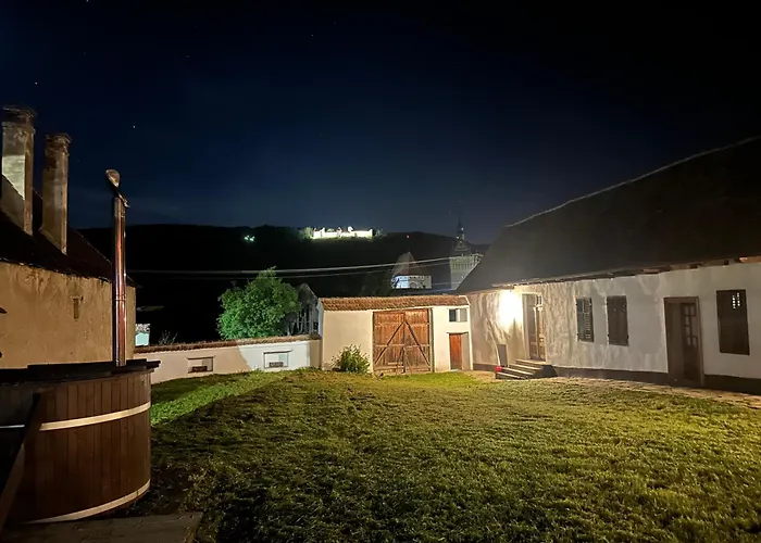 Castle View Saschiz - Traditional Guesthouse