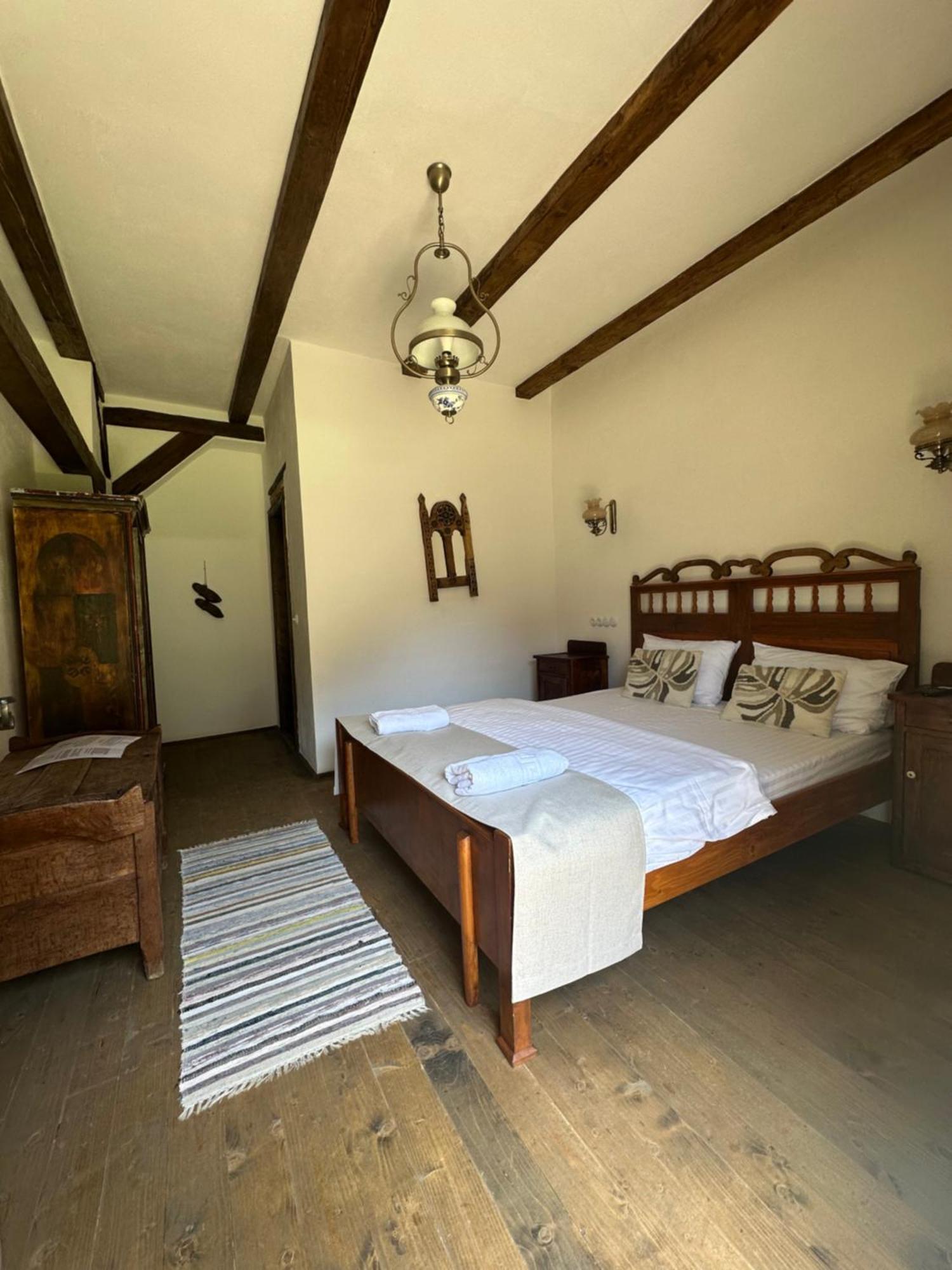 Castle View - Traditional Alloggio in famiglia Saschiz